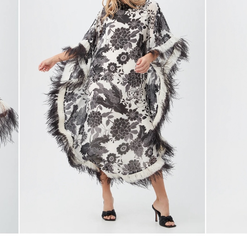 Chic Black and White Floral Kimono with Fringe